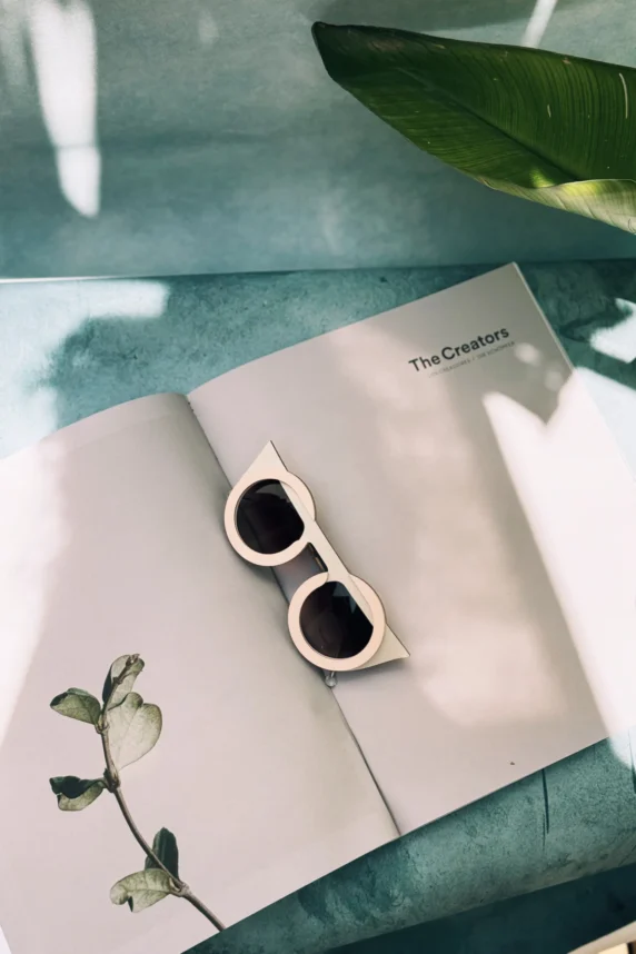 Comprar gafas de sol - Nina Mûr - Blanco pálido - Tienda online Óptica Santa Maria
